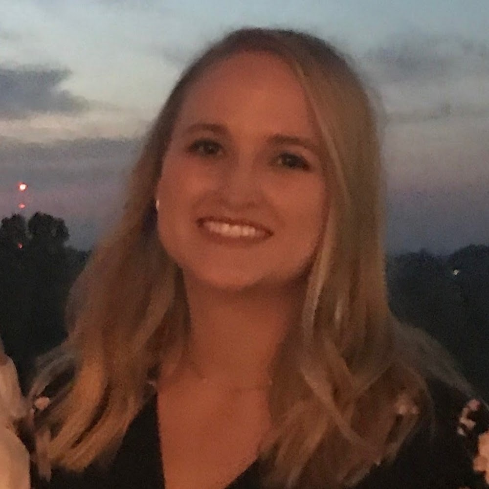 Meet your Posher, Courtney